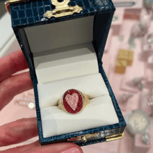 Load image into Gallery viewer, Heart Signet Ring
