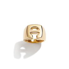 Load image into Gallery viewer, Splendente Letter Ring