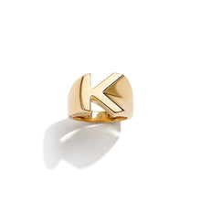 Load image into Gallery viewer, Splendente Letter Ring