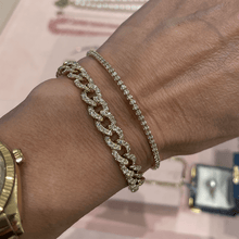 Load image into Gallery viewer, Small Cuban Link Bracelet