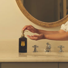 Load image into Gallery viewer, Scented Hand Soap Médie