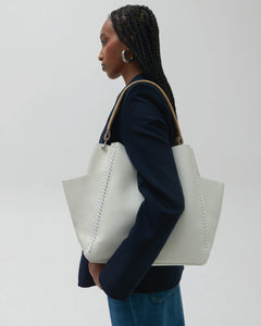 Shoulder Bag in Jasmin Grained Leather