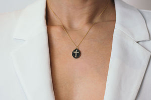 Medium Oval Signet Necklace
