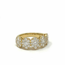 Load image into Gallery viewer, Medium Pave Cluster Oval Ring
