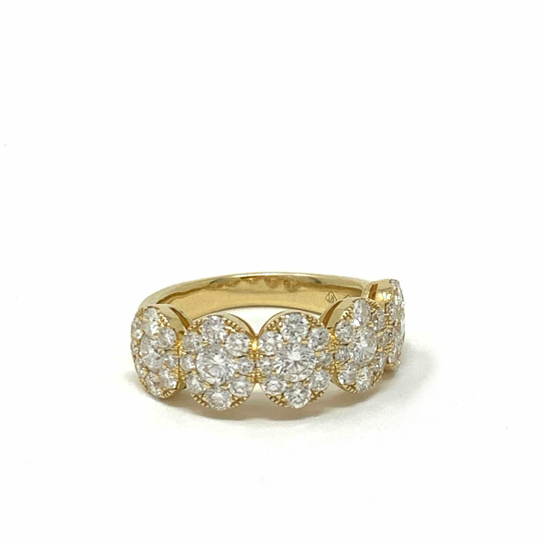 Medium Pave Cluster Oval Ring