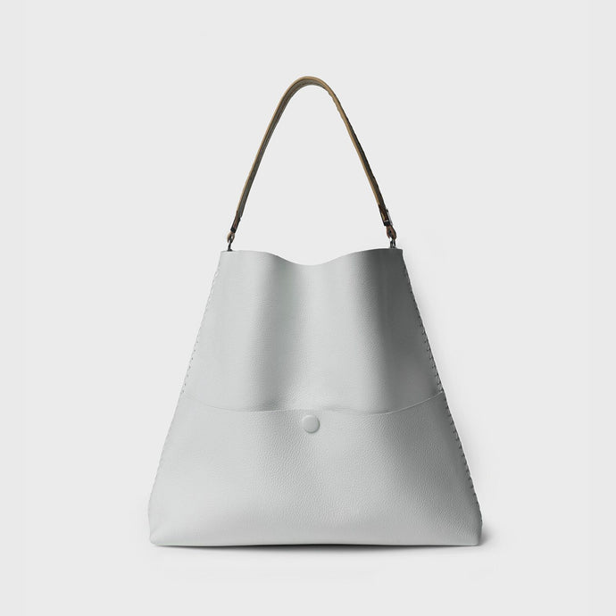 Slim M Tote in Jasmin Grained Leather