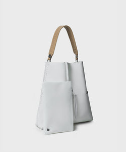 Slim M Tote in Jasmin Grained Leather